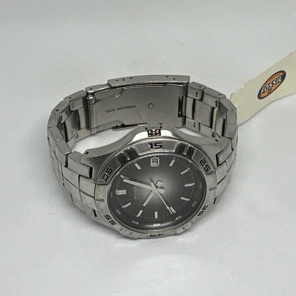 Fossil Degrade AM3997 Men's Silver Stainless Steel Analog Dial Wristwatch HME746